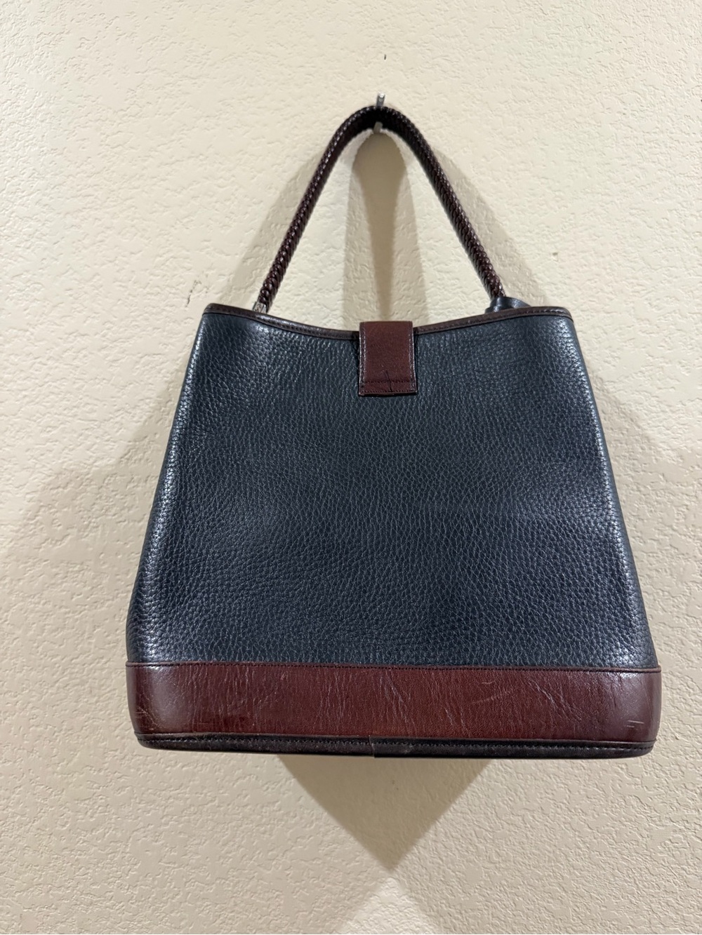 Brighton Black Pebbled Leather bucket Bag with Brown Trim - Picture 2 of 10